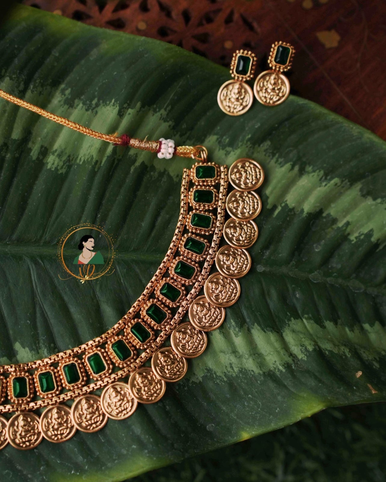 Emerald Antique Kasumaala