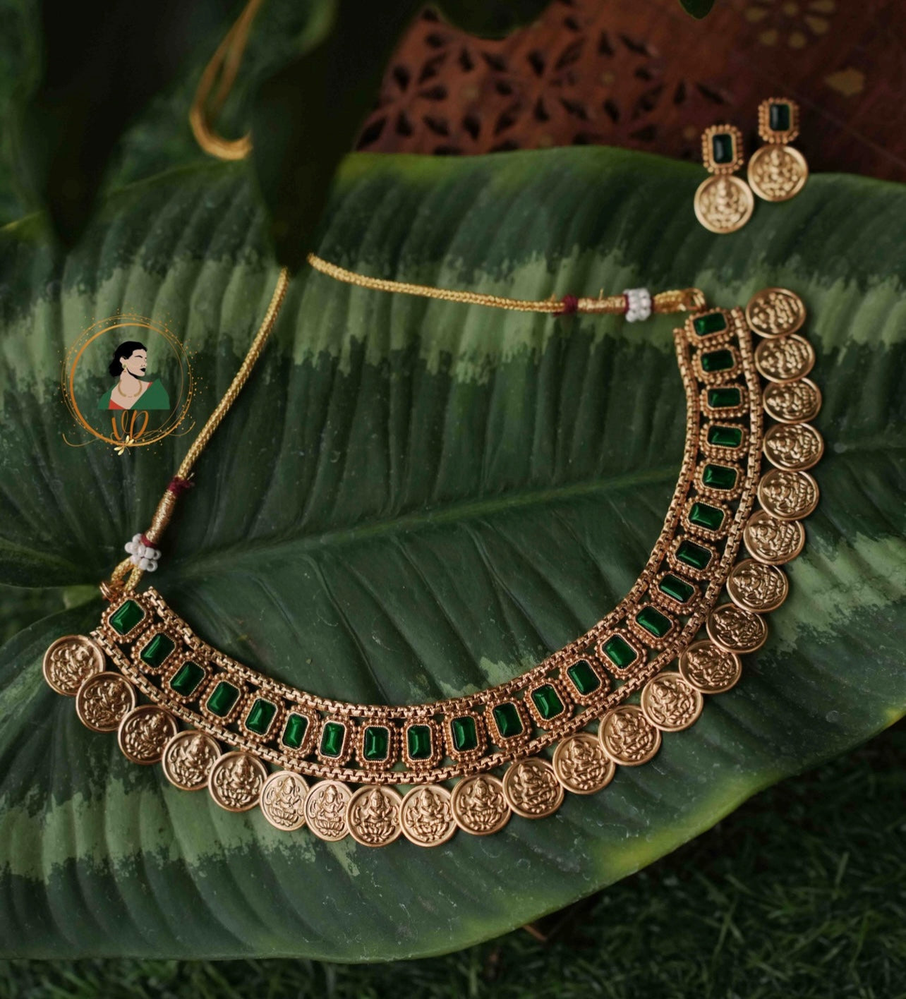 Emerald Antique Kasumaala