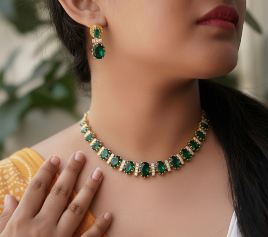 Emerald & White Stone Necklace Set