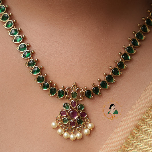Gold Finish Green Attigai Necklace Set