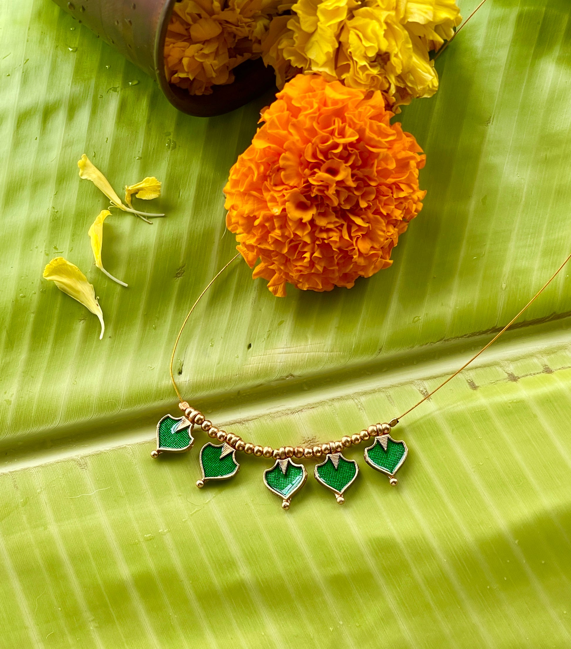 Gold Finish Invisible Palakka Necklace Set