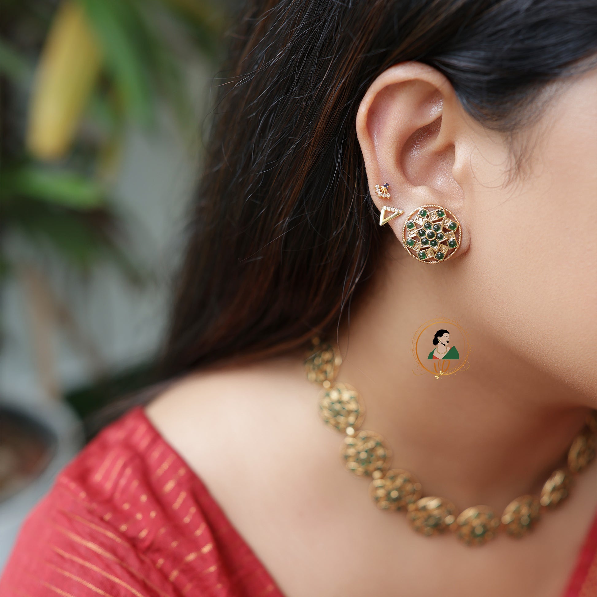 Gold Finish Stone Choker Set