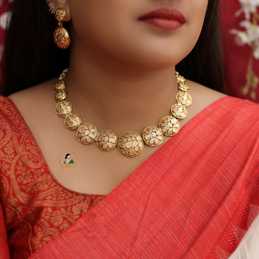 Gold Foil Necklace Set