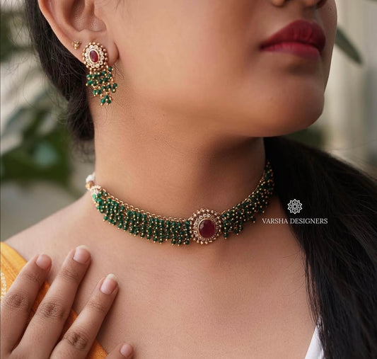 Emerald Gungru Choker