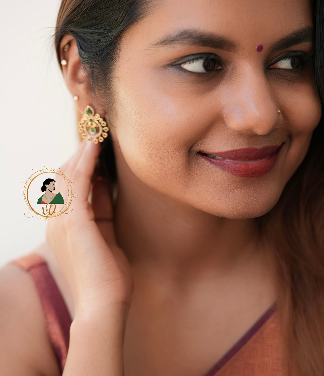 Gold Finish Light Weight Stone Earrings