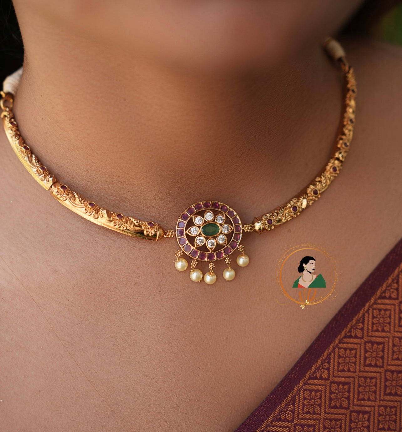 Antique Finish Hasli Choker with Kemp Pendant