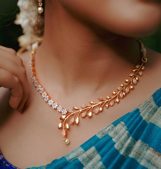 White Stone Necklace Set