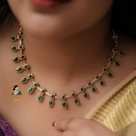 Mango Emerald Necklace Set