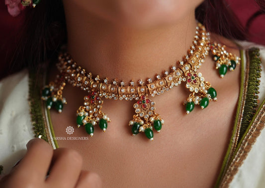 Matte Finish Emerald Beads Stone Necklace