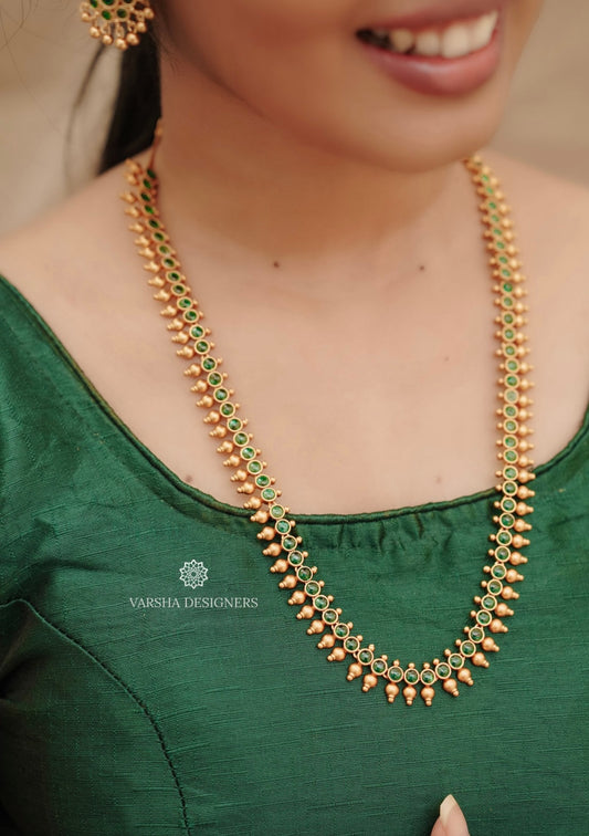 Matte Finish Emerald Stone Haram