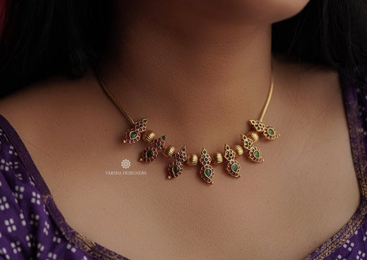 Matte Finish Kemp Mango Necklace