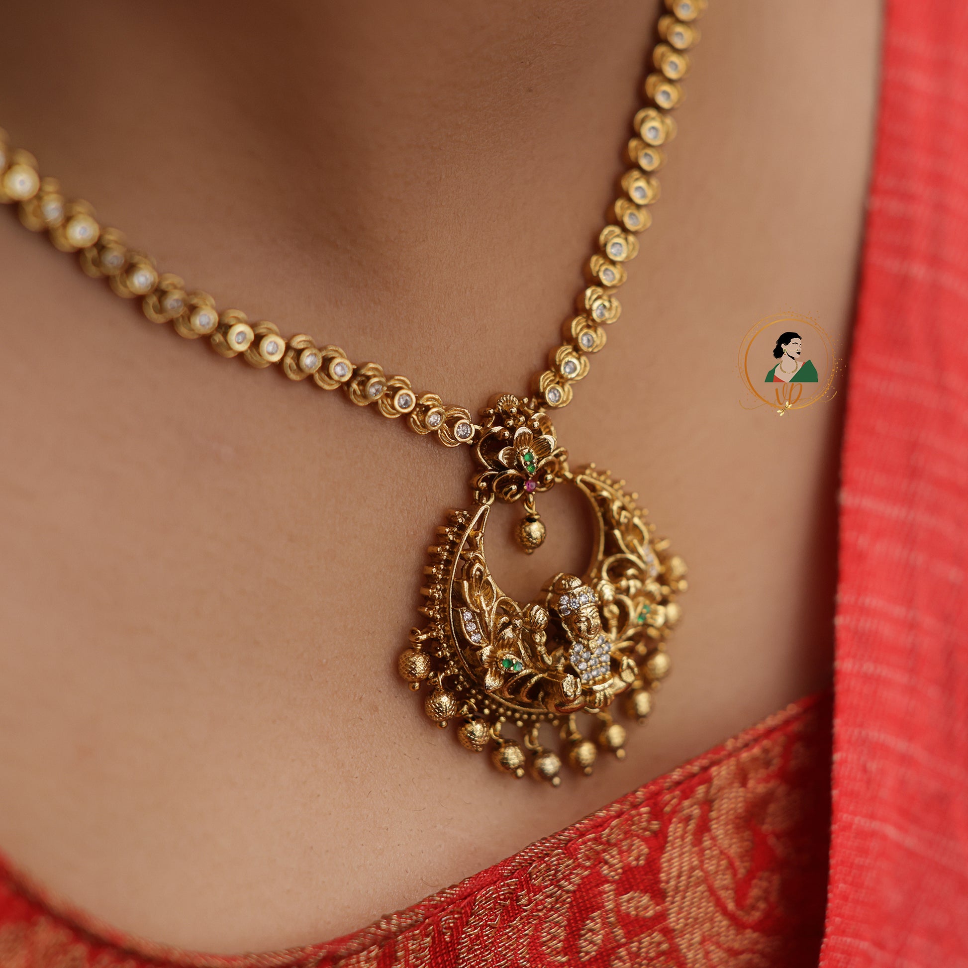 Nakshi Pendant White Stone Necklace Set