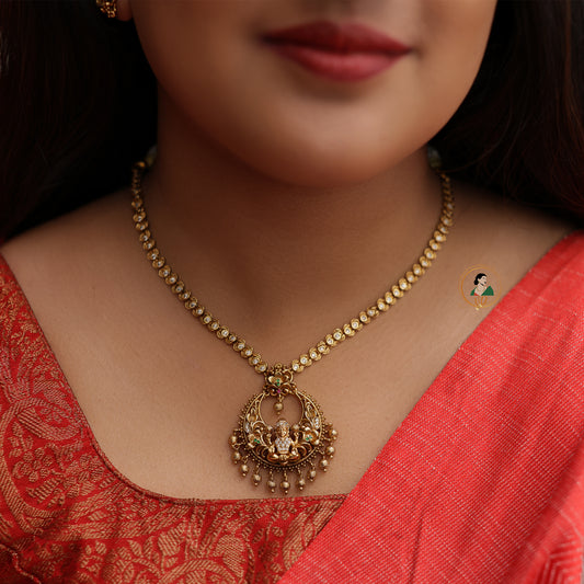 Nakshi Pendant White Stone Necklace Set