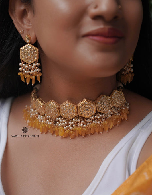 Perfect Kundan Choker For Haldi