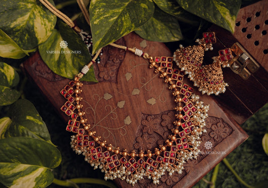 Ruby Stone Guttapusalu Necklace