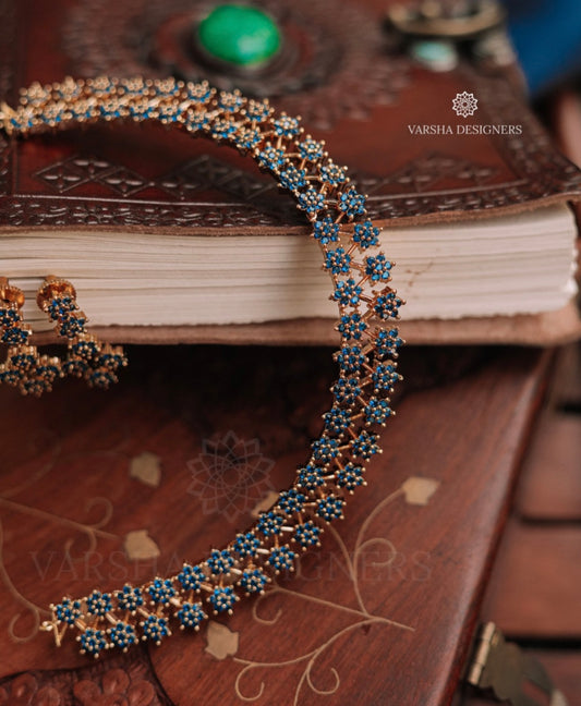 Sapphire Stone Star Necklace Set