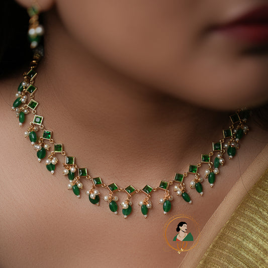 Simple Emerald Necklace Set