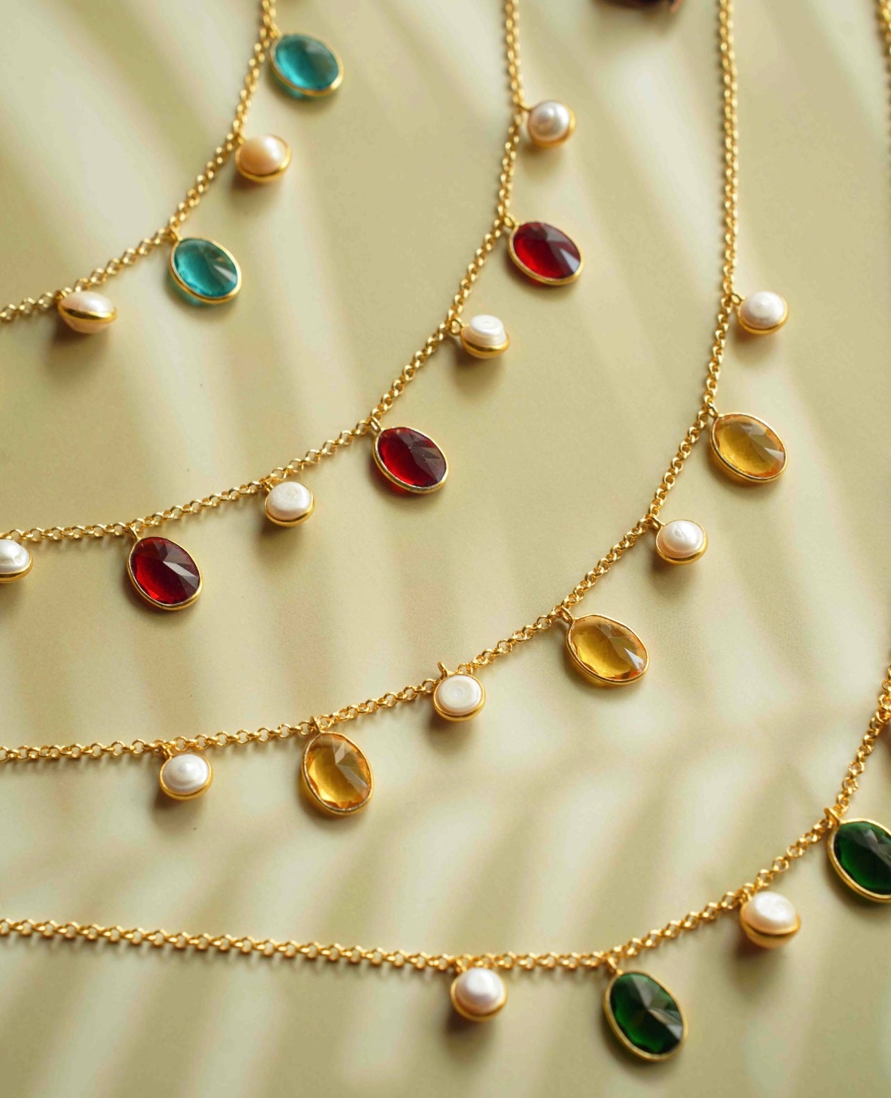 Simple Gold Finish Pearl and Stone Necklace