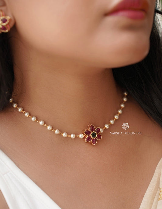 Single Line Kemp Stone Pearl Choker