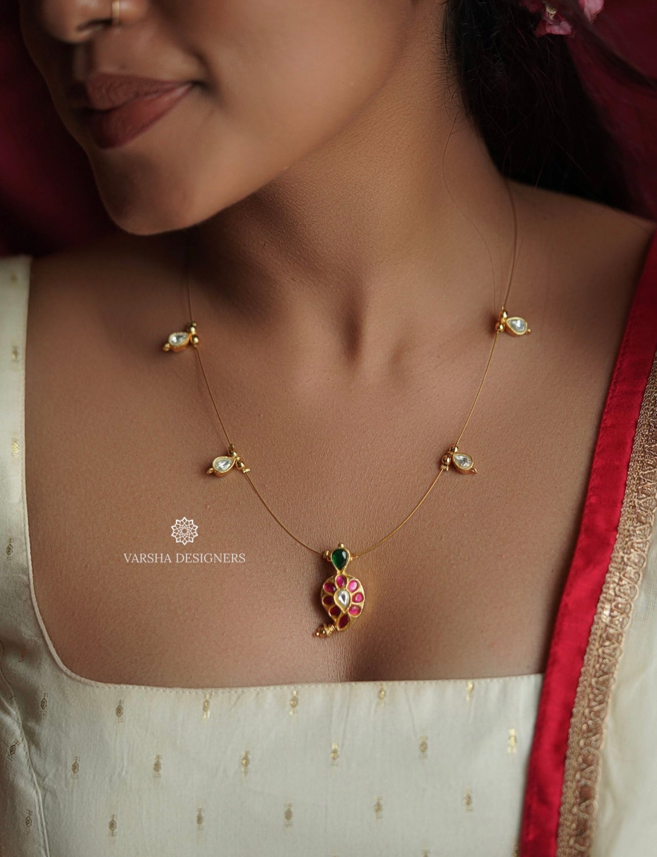 Trending Invisible Kemp Mango Necklace