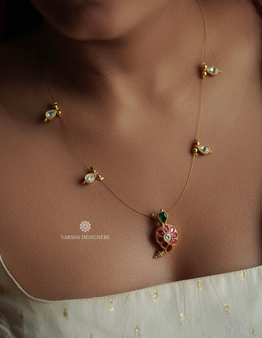 Trending Invisible Kemp Mango Necklace