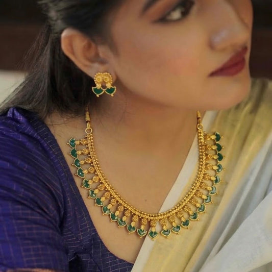 Simple Emerald Necklace