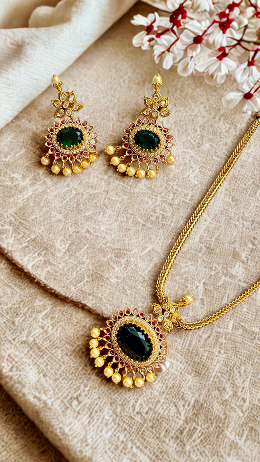 Luscious Emerald Pendant Set