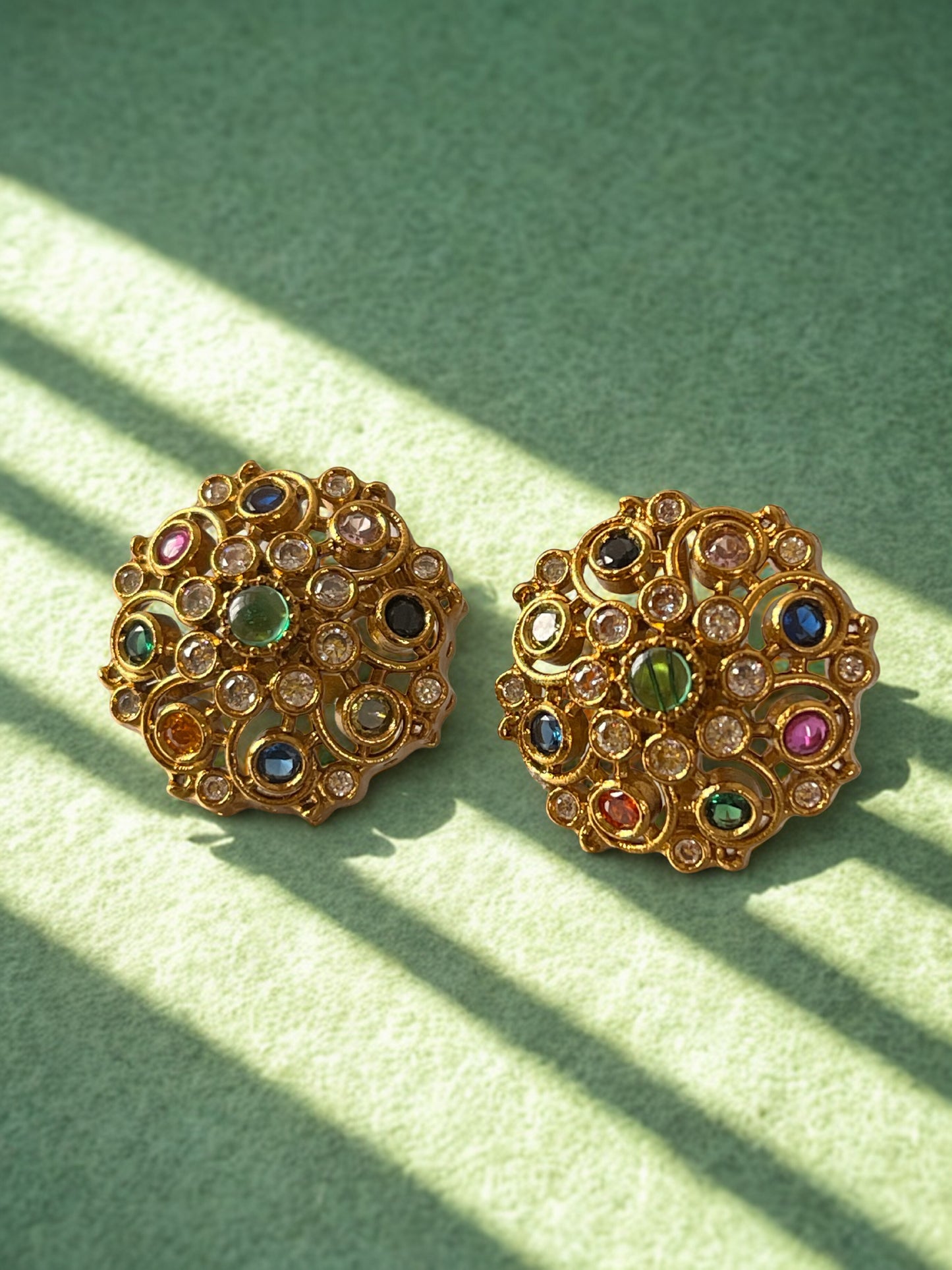 Multistone Studs